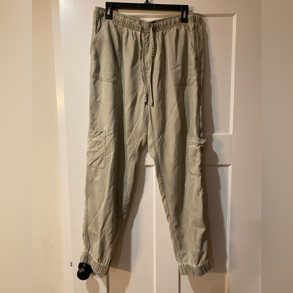 Soft pull on pants with elastic ankle, size L, light olive green khaki color